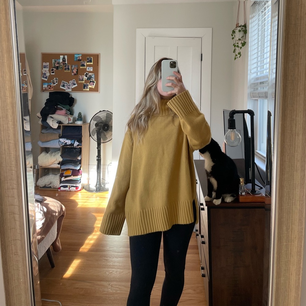 HM TURTLENECK SWEATER